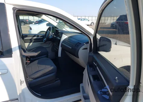 2008 Dodge Grand Caravan Sxt z USA, uszkodzony, nr VIN 2D8HN54P38R685381